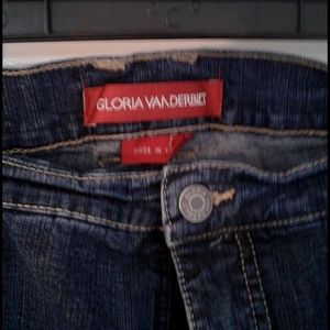 GLORIA VANDERBILT CAPRI JEANS